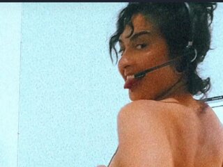 JasminEstrela shows
